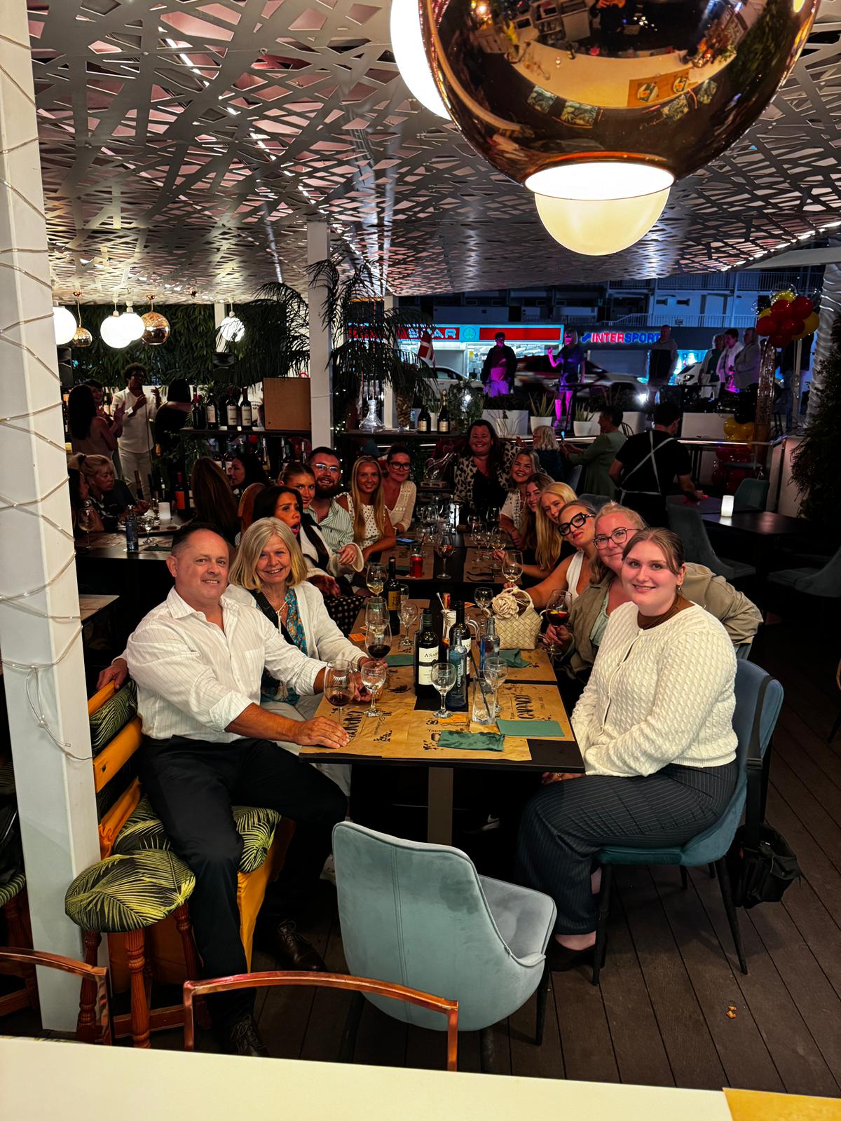 Ambiente terraza Grill CAPACO 1995